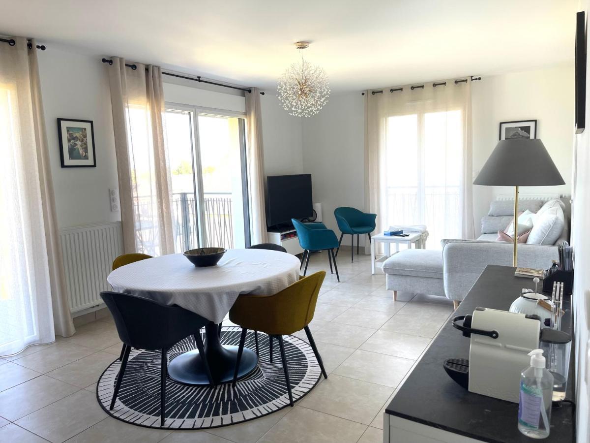 Bella Cruz 66 M2 Prestations Premium, Wifi, Balcon, Parking Avec Borne De Recharge Electrique, Plage Prieure, Commerces 디나르 외부 사진