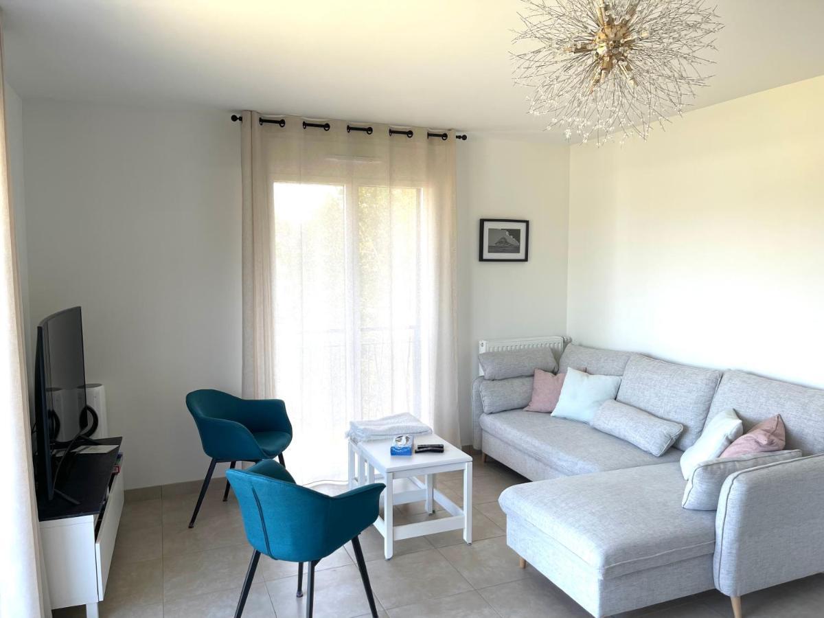 Bella Cruz 66 M2 Prestations Premium, Wifi, Balcon, Parking Avec Borne De Recharge Electrique, Plage Prieure, Commerces 디나르 외부 사진