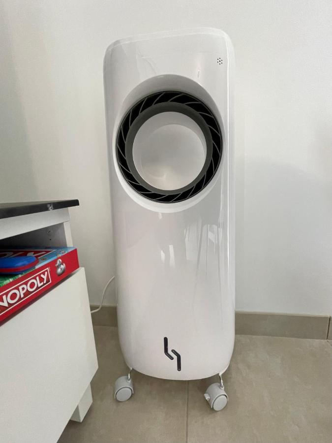 Bella Cruz 66 M2 Prestations Premium, Wifi, Balcon, Parking Avec Borne De Recharge Electrique, Plage Prieure, Commerces 디나르 외부 사진